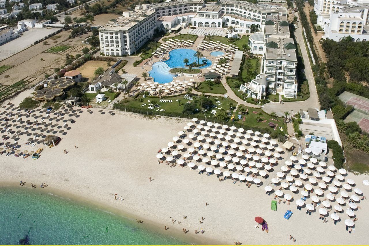 ホテル El Mouradi Palm Marina ポート・エルカンタウィ エクステリア 写真